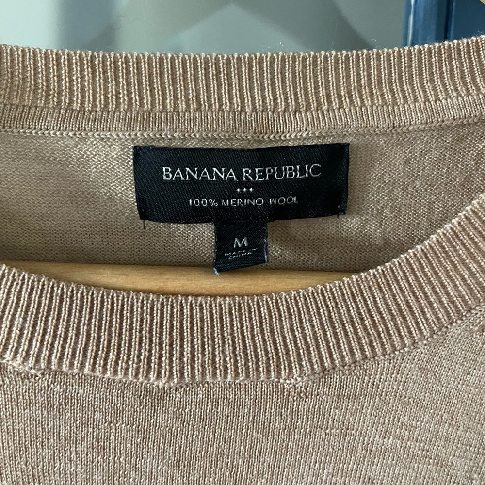 Tan sweater - Picture 2 of 3